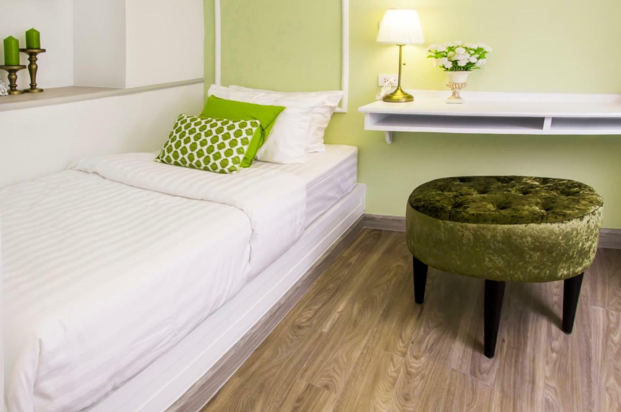 בנגקוק Mali @Silom Boutique Hotel מראה חיצוני תמונה